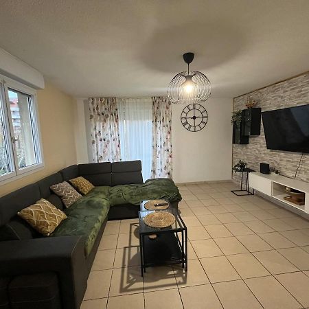 Appartement Spacieux Avec Piscine Marsiglia Esterno foto