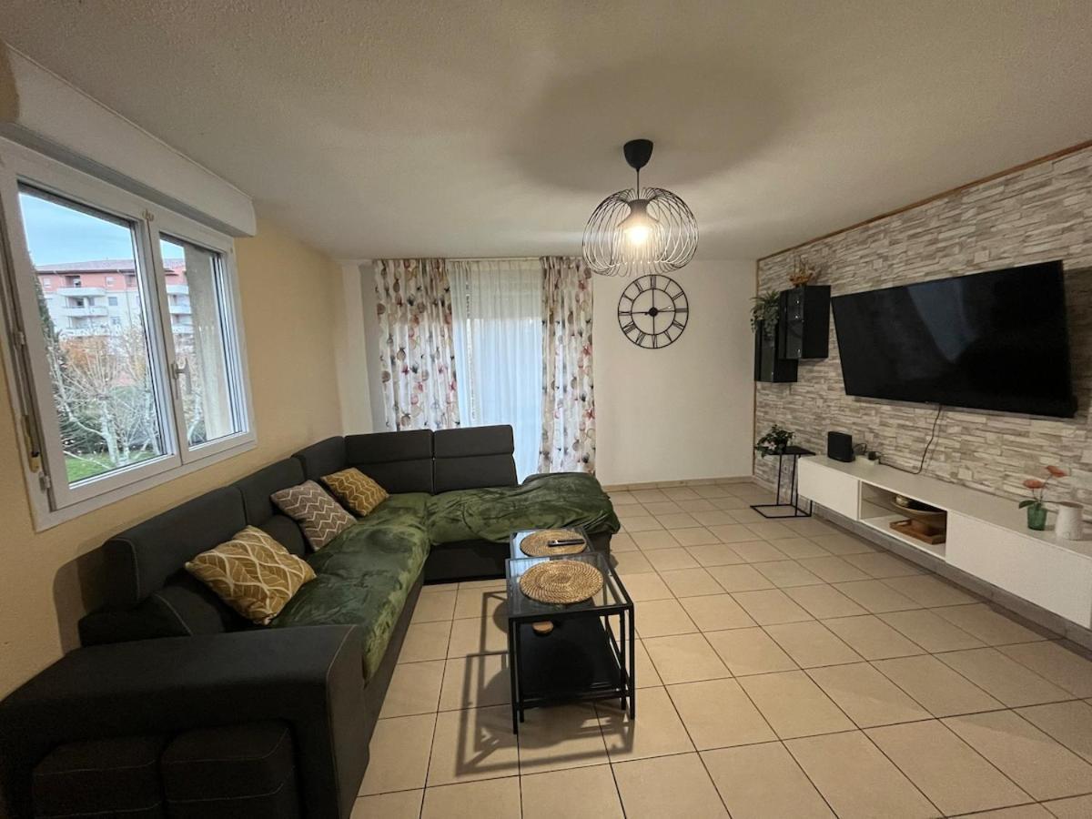 Appartement Spacieux Avec Piscine Marsiglia Esterno foto