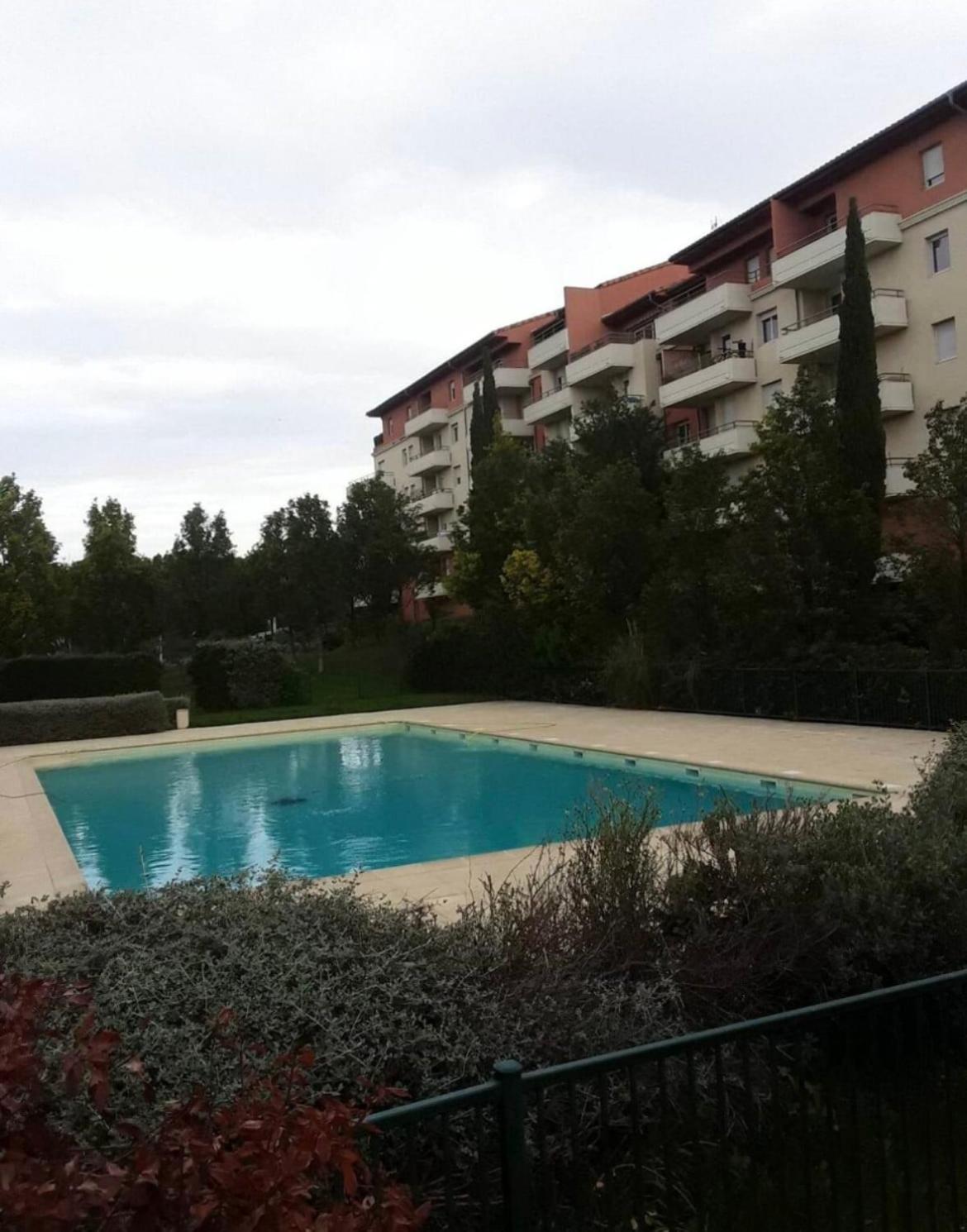Appartement Spacieux Avec Piscine Marsiglia Esterno foto