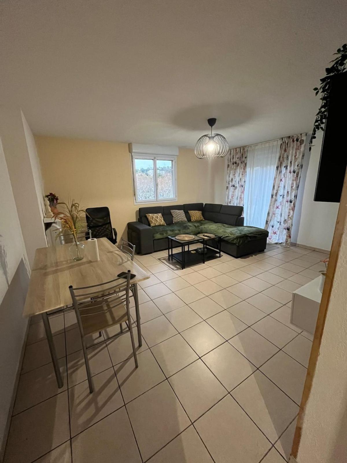 Appartement Spacieux Avec Piscine Marsiglia Esterno foto